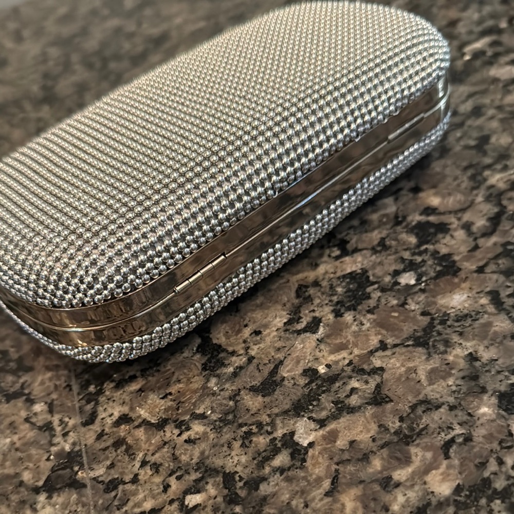 Lovely Silver ball Clutch Bag NWT - Picture 5 of 12